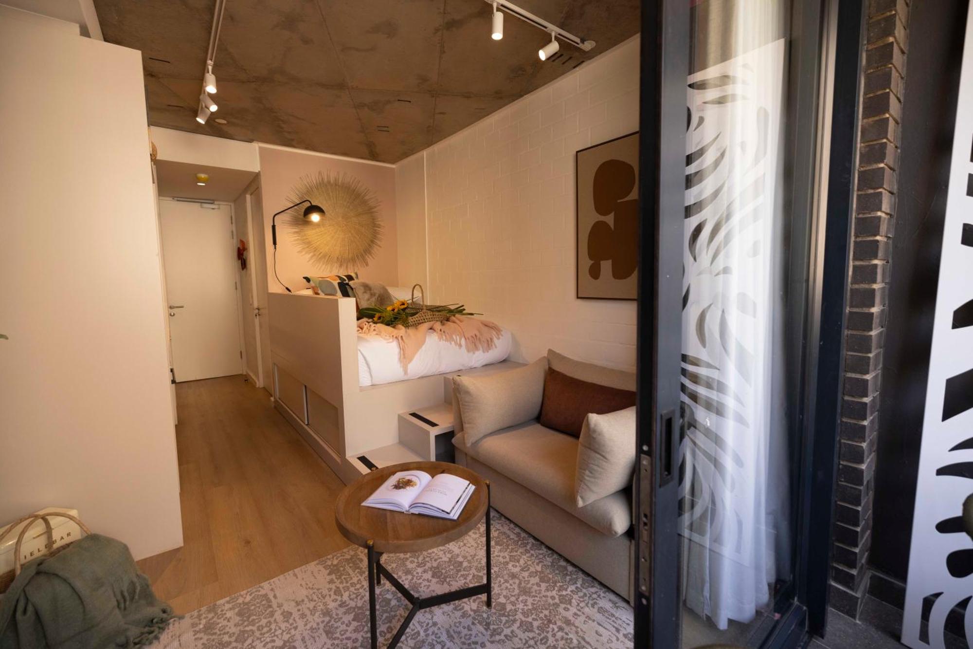 Apartment Three43 On B Cape Town