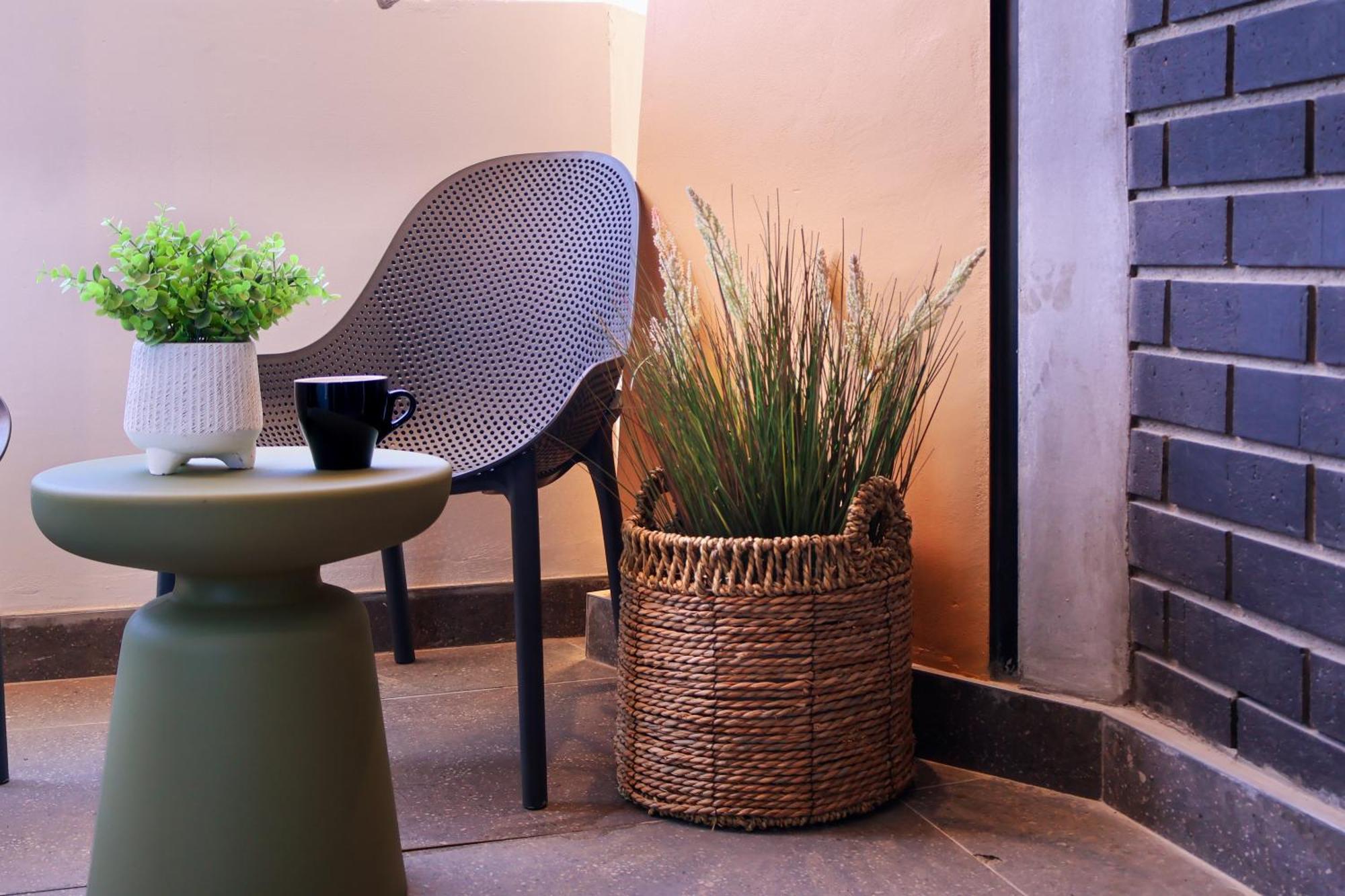 Apartment Three43 On B Cape Town